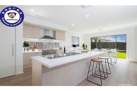 Property photo of 11 Carney Crescent Tallawong NSW 2762
