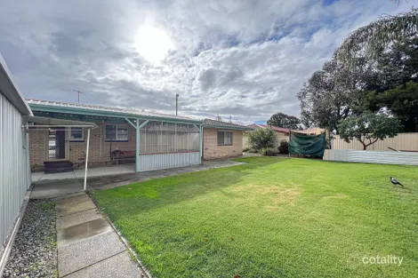 Property photo of 22 Brigalow Way Armadale WA 6112