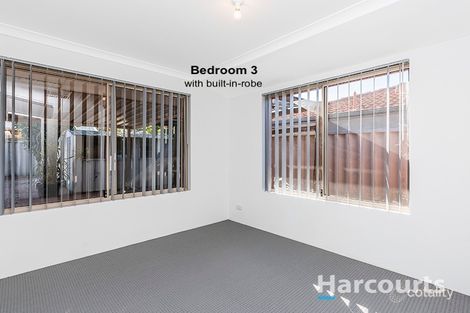Property photo of 27 Thicket Circuit Banksia Grove WA 6031