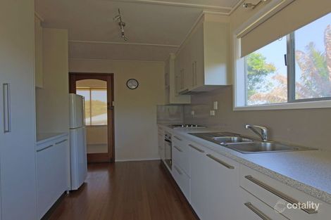 Property photo of 10 Poinsettia Crescent Brooms Head NSW 2463