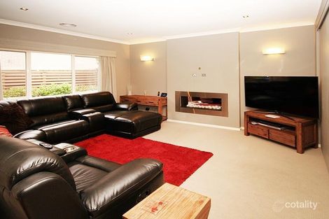 Property photo of 6 Torney Street Cranbourne East VIC 3977