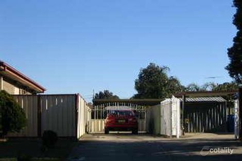 36 Caulfield Cres, St Johns Park, NSW 2176