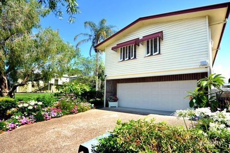 6 Cedar St, Cannon Hill, QLD 4170
