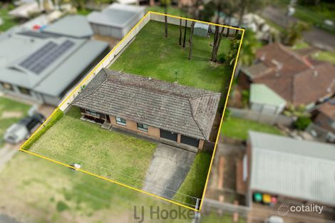 Property photo of 14 Earswick Crescent Buttaba NSW 2283