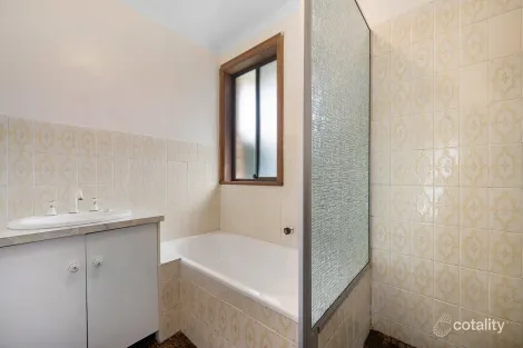 Property photo of 4/30 Rosemore Road Rosebud VIC 3939