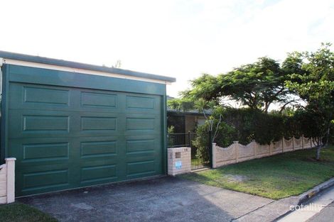 Property photo of 18 Thrush Avenue Paradise Point QLD 4216