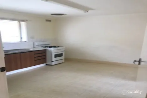 Property photo of 1/4 Elizabeth Street St Albans VIC 3021