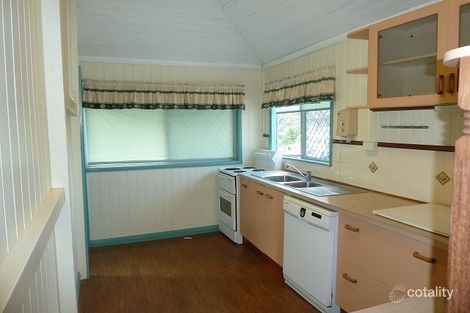 Property photo of 202 Kianawah Road Wynnum West QLD 4178