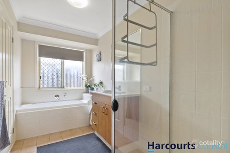 Property photo of 19 Daryl Drive Varsity Lakes QLD 4227