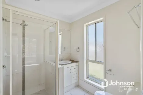 Property photo of 33 Moonlight Drive Brassall QLD 4305