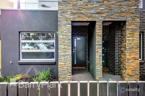 4/10 Domain Dr, Hillside, VIC 3037