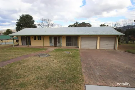 37-39 Petre St, Tenterfield, NSW 2372