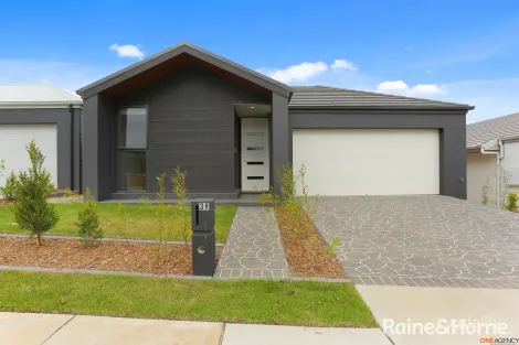 39 Battam Rd, Gregory Hills, NSW 2557