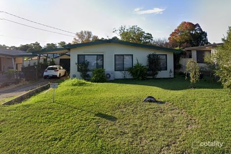 Property photo of 14 Nauru Crescent Lethbridge Park NSW 2770