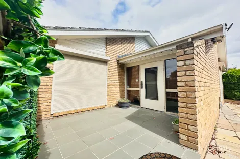 5 Madigan Cres, Mill Park, VIC 3082