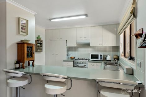 Property photo of 21 William Drive Kangaroo Flat VIC 3555