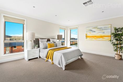 Property photo of 1 Avard Court Berwick VIC 3806