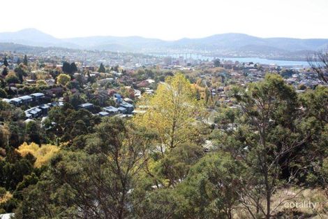 Property photo of 9 McDevitt Avenue Dynnyrne TAS 7005