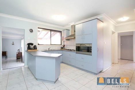 Property photo of 27 Douglas Avenue St Albans VIC 3021