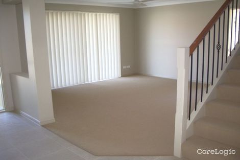 Property photo of 19 Caragh Crescent Oxenford QLD 4210