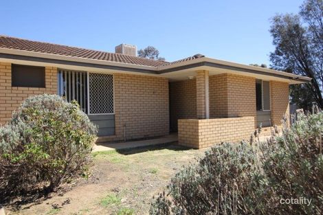 Property photo of 13 Dolton Way Merredin WA 6415