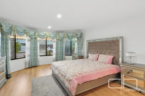 Property photo of 6 Ashdale Boulevard Darch WA 6065