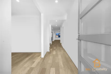 Property photo of 18 Hemsworth Road Weir Views VIC 3338