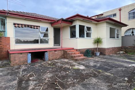 Property photo of 82 St George Crescent Sandy Point NSW 2172