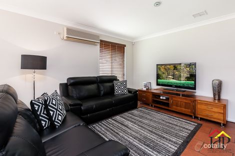 Property photo of 9 George Caley Place Mount Annan NSW 2567