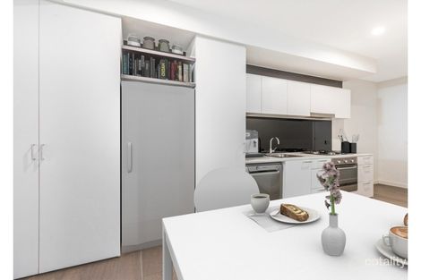 Property photo of 104/402 Dandenong Road Caulfield North VIC 3161