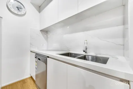 Property photo of 13 Ravenshaw Chase Tarneit VIC 3029