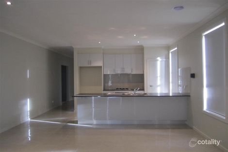 Property photo of 10 Darryn Court Sunbury VIC 3429