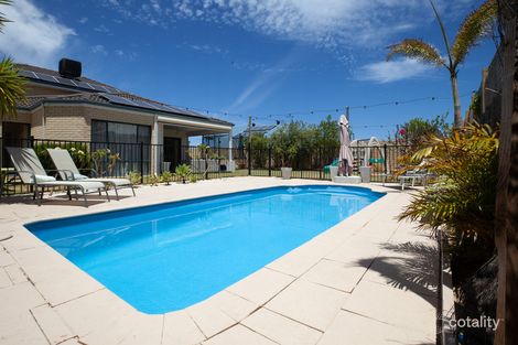 Property photo of 18 Mariners View Mindarie WA 6030