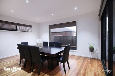 Property photo of 127 Huntington Drive Craigieburn VIC 3064