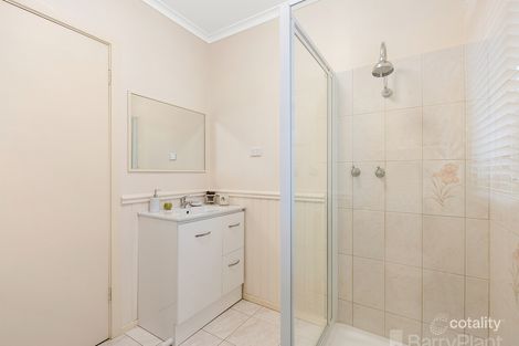 Property photo of 81 Forest Road Ferntree Gully VIC 3156
