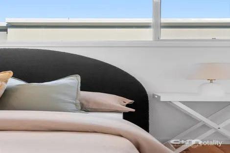 Property photo of 2/9 Austin Crescent Pascoe Vale VIC 3044