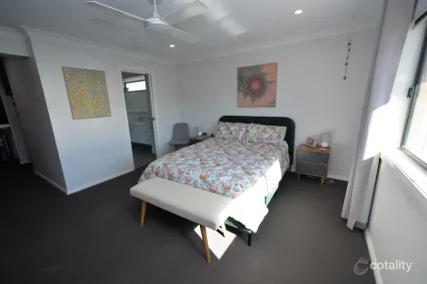 Property photo of 7 Hydrangea Avenue Parkes NSW 2870