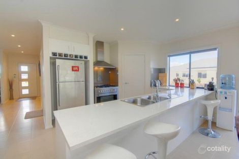Property photo of 38 Windermere Way Cardigan Village VIC 3352