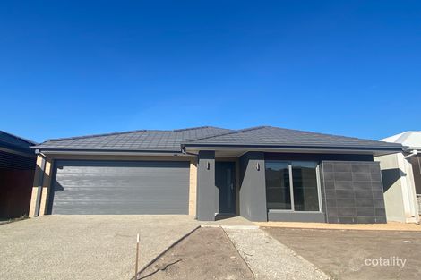 12 Craigend St, Clyde North, VIC 3978