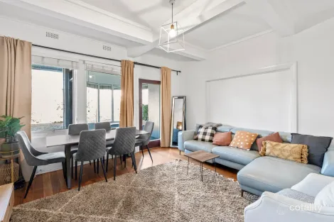 Property photo of 19A/45A Ormond Esplanade Elwood VIC 3184