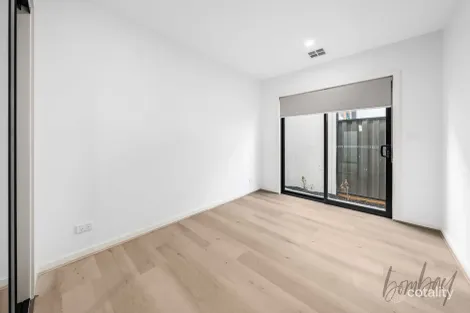 Property photo of 56 Farm Crescent Donnybrook VIC 3064