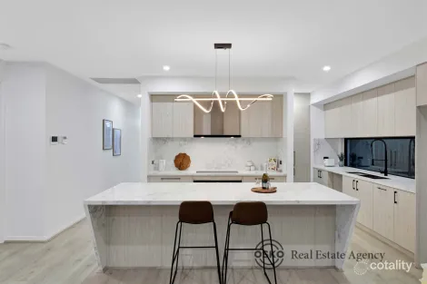 Property photo of 17 Salento Street Mount Duneed VIC 3217