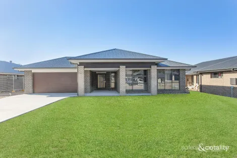 9 Royal Ave, Medowie, NSW 2318