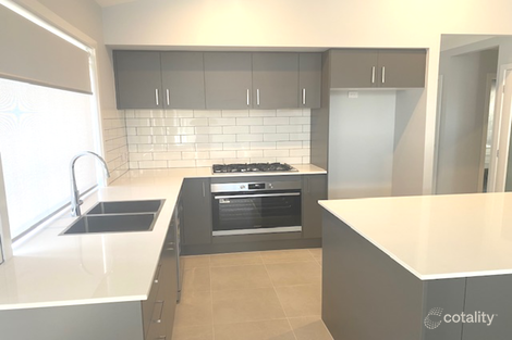 Property photo of 32 Skipton Lane Prestons NSW 2170