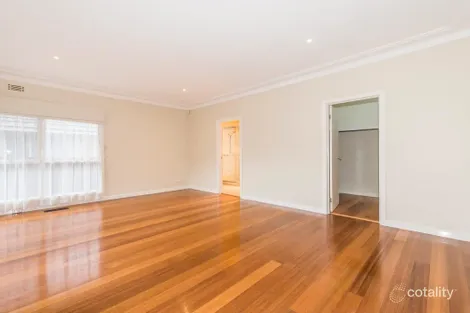 Property photo of 5 Seaview Avenue Bentleigh VIC 3204