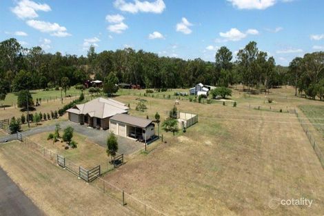 22 Penfolds Rd, Murphys Creek, QLD 4352