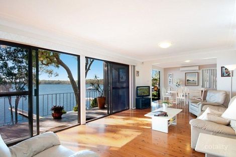 Property photo of 61 Gordon Avenue Summerland Point NSW 2259