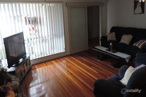 Property photo of 28 Wingala Avenue Keysborough VIC 3173