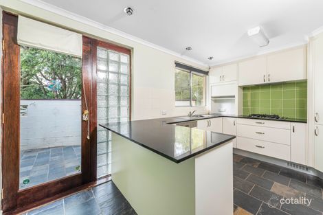 Property photo of 28 Morgan Crescent Curtin ACT 2605