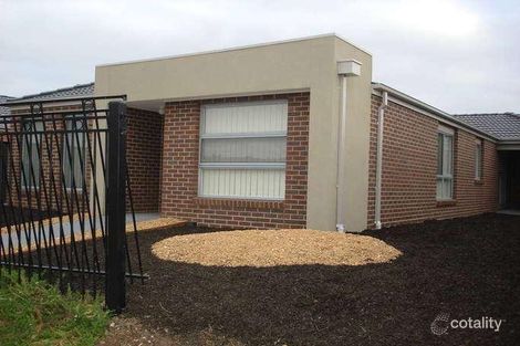 Property photo of 15 Clitheroe Green Derrimut VIC 3026